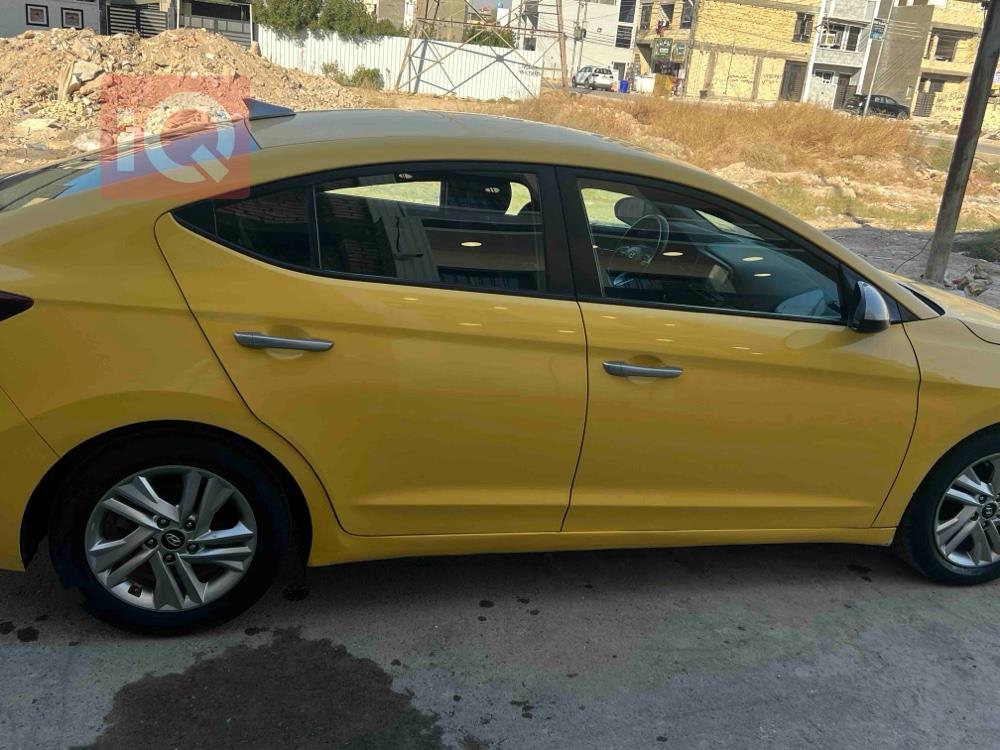 هیوندای ئەلەنترا